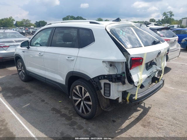 Продаж на аукціоні авто 2022 Volkswagen Taos 1.5t Se, vin: 3VVLX7B27NM092987, номер лоту: 45955005