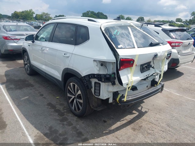 Продаж на аукціоні авто 2022 Volkswagen Taos 1.5t Se, vin: 3VVLX7B27NM092987, номер лоту: 45955005