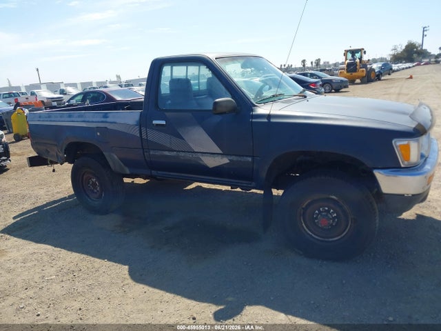 1989 Toyota Pickup 1/2 Ton Sht Wheelbase Dlx მანქანა იყიდება აუქციონზე, vin: JT4RN01P0K4010916, აუქციონის ნომერი: 45955013