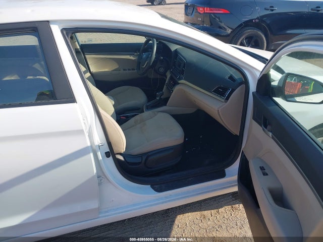 Продажа на аукционе авто 2017 Hyundai Elantra Se, vin: 5NPD74LF1HH211839, номер лота: 45955055
