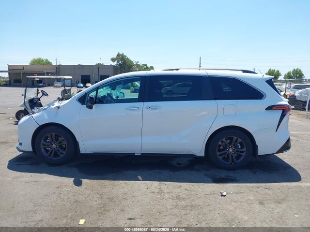5TDDSKFC9RS134637 Toyota Sienna Xse