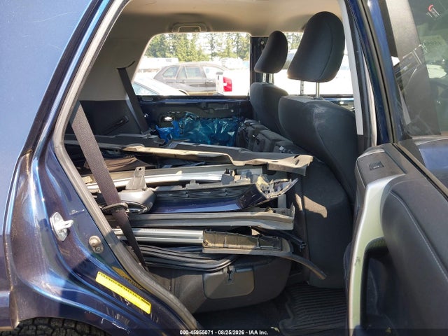 Toyota 4RUNNER SR5 2018 JTEBU5JR8J5551753 Image 8