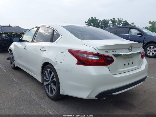 45955078 :رقم المزاد ، 1N4AL3AP2HC165587 vin ، 2017 Nissan Altima 2.5 Sr مزاد بيع