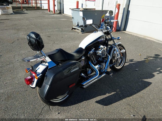Harley-Davidson Xl1200 T 2014 1HD1LL325EC425793 Image 3