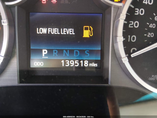 5TFUW5F19EX334152 Toyota Tundra Sr5 5.7l V8