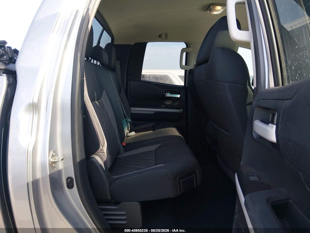 5TFUW5F19EX334152 Toyota Tundra Sr5 5.7l V8