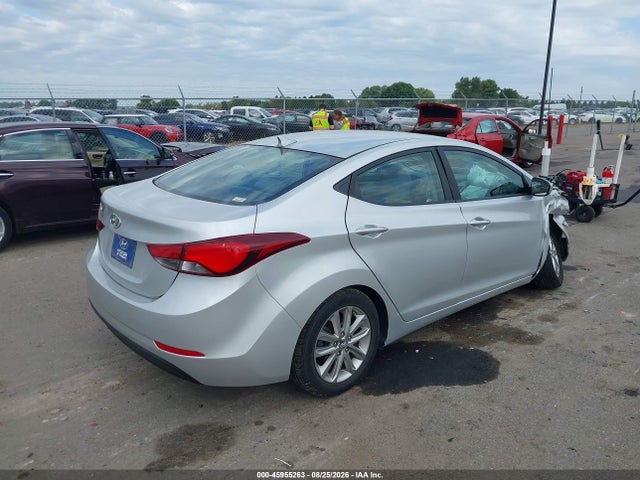 Hyundai ELANTRA SE 2015 5NPDH4AEXFH555271 Image 4
