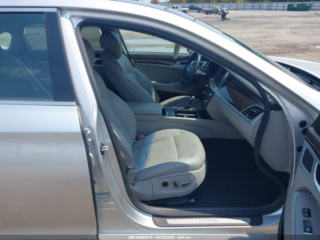 Продаж на аукціоні авто 2015 Hyundai Genesis 3.8, vin: KMHGN4JE3FU048848, номер лоту: 45955316