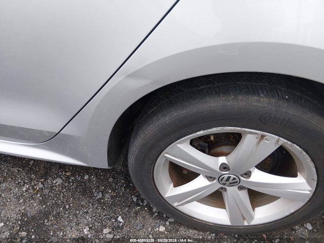 45955325 :رقم المزاد ، 1VWBS7A35EC058435 vin ، 2014 Volkswagen Passat 1.8t Se مزاد بيع