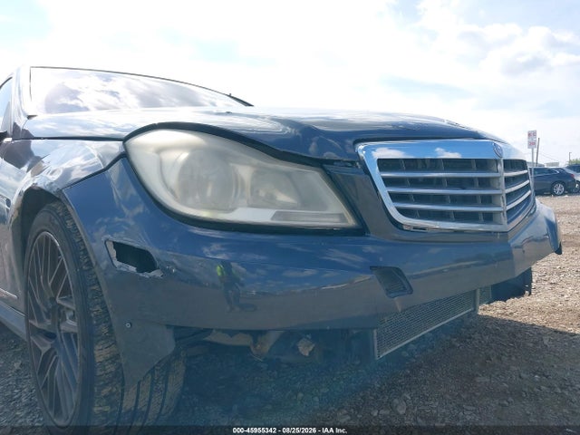 Продаж на аукціоні авто 2013 Mercedes-benz C 300 Luxury 4matic/sport 4matic, vin: WDDGF8ABXDR277239, номер лоту: 45955342