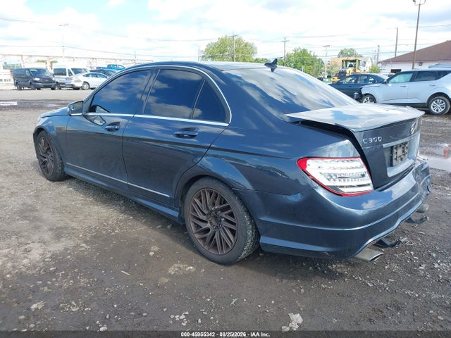 Продаж на аукціоні авто 2013 Mercedes-benz C 300 Luxury 4matic/sport 4matic, vin: WDDGF8ABXDR277239, номер лоту: 45955342
