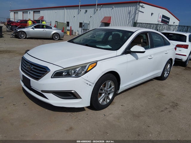 Hyundai SONATA SE 2016 5NPE24AF2GH305877 Image 2