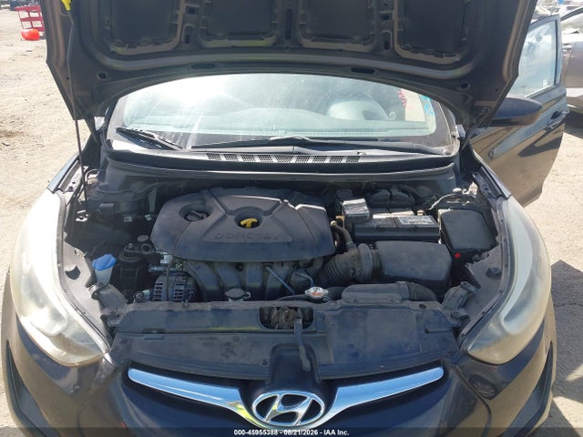 5NPDH4AE8GH753588 Hyundai ELANTRA SE
