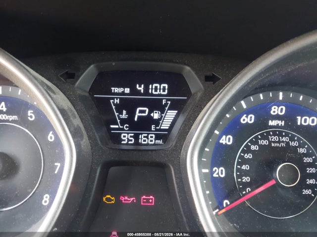 5NPDH4AE8GH753588 Hyundai ELANTRA SE