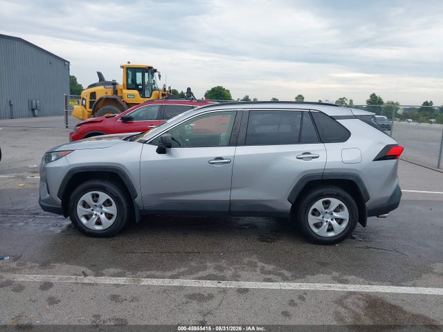 Toyota RAV4 LE 2020 JTMF1RFV3LD048037 Image 14