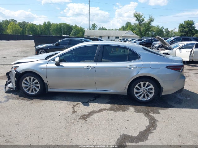 45955424 :رقم المزاد ، 4T1C11AK3RU914633 vin ، 2024 Toyota Camry Le مزاد بيع