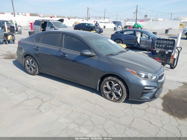 2020 3KPF24AD5LE217066 main image