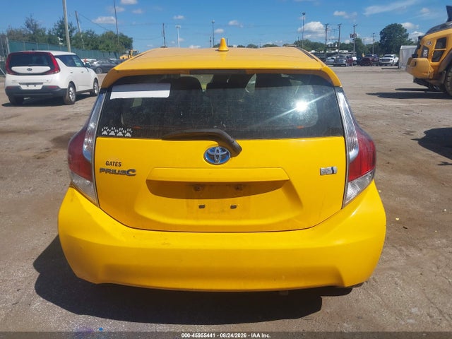 45955441 :رقم المزاد ، JTDKDTB37F1103120 vin ، 2015 Toyota Prius C Two مزاد بيع