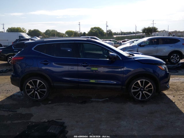 JN1BJ1CR4HW106288 Nissan Rogue Sport Sl