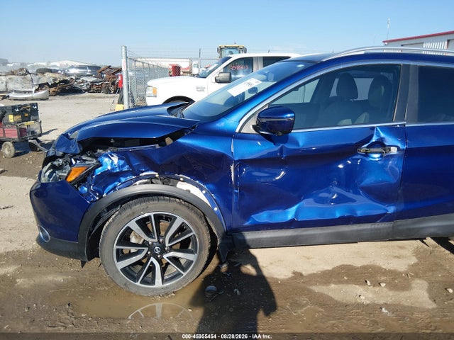 JN1BJ1CR4HW106288 Nissan Rogue Sport Sl