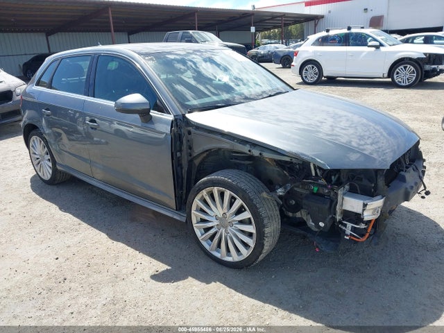 45955486 :رقم المزاد ، WAUTPBFF5GA119888 vin ، 2016 Audi A3 E-tron 1.4t Premium مزاد بيع