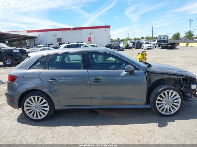 45955486 :رقم المزاد ، WAUTPBFF5GA119888 vin ، 2016 Audi A3 E-tron 1.4t Premium مزاد بيع