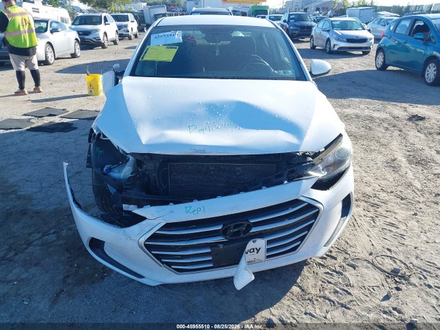 Продажа на аукционе авто 2018 Hyundai Elantra Sel, vin: 5NPD84LF9JH325235, номер лота: 45955510