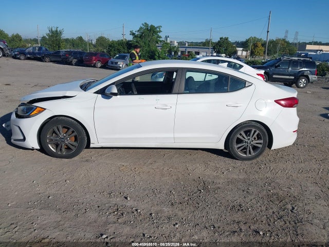 Продажа на аукционе авто 2018 Hyundai Elantra Sel, vin: 5NPD84LF9JH325235, номер лота: 45955510