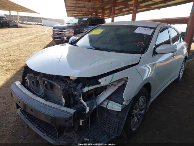 Nissan Altima 2.5 S 2014 1N4AL3AP3EC114370 Image 2