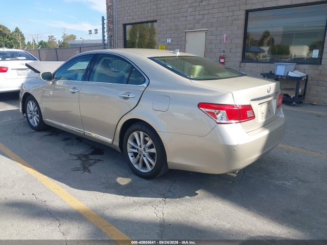 45955541 :رقم المزاد ، JTHBK1EG1B2456867 vin ، 2011 Lexus Es 350 مزاد بيع