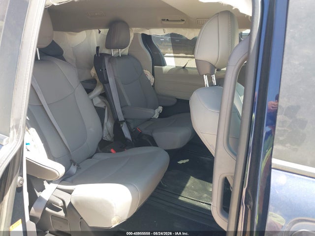 45955558 :رقم المزاد ، 5TDYRKEC2NS107482 vin ، 2022 Toyota Sienna Xle مزاد بيع
