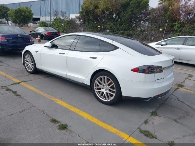 45955560 :رقم المزاد ، 5YJSA1DG2DFP03576 vin ، 2013 Tesla Model S مزاد بيع