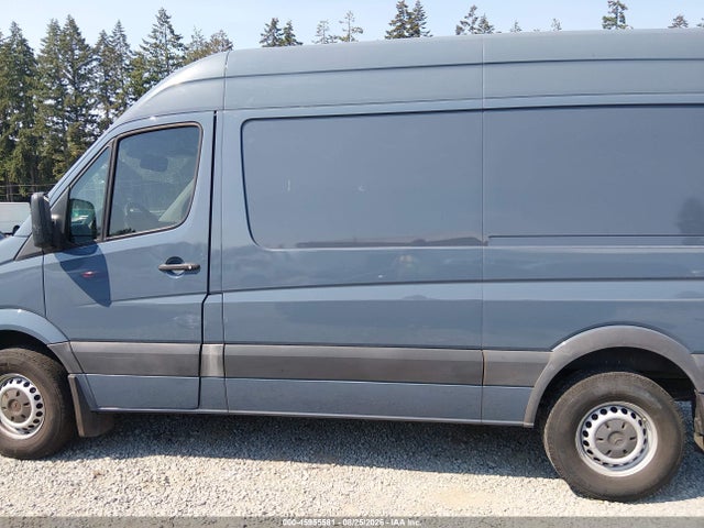 2018 Mercedes-benz Sprinter 2500 Standard Roof V6 მანქანა იყიდება აუქციონზე, vin: WD3PE7CD9JP641335, აუქციონის ნომერი: 45955581