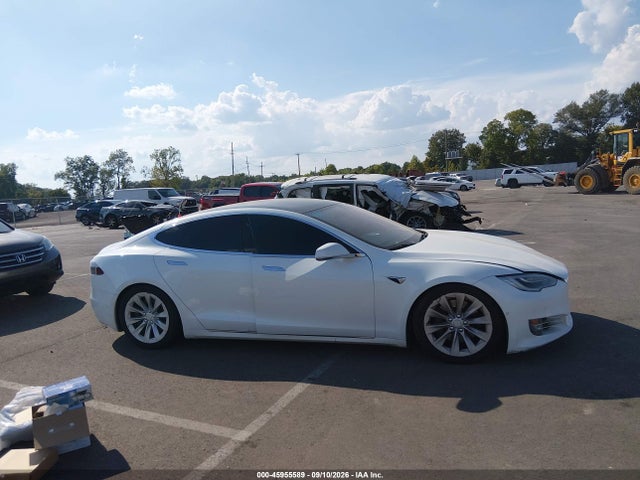 45955589 :رقم المزاد ، 5YJSA1E27JF281139 vin ، 2018 Tesla Model S 100d/75d/p100d مزاد بيع