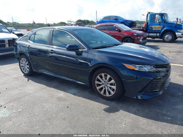 2020 Toyota Camry Le მანქანა იყიდება აუქციონზე, vin: 4T1C11AKXLU996478, აუქციონის ნომერი: 45955646