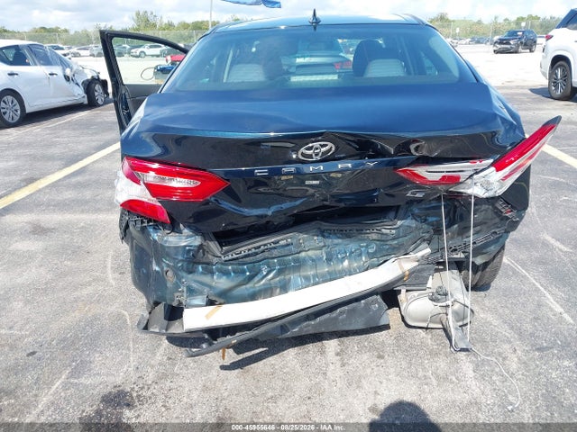 2020 Toyota Camry Le მანქანა იყიდება აუქციონზე, vin: 4T1C11AKXLU996478, აუქციონის ნომერი: 45955646