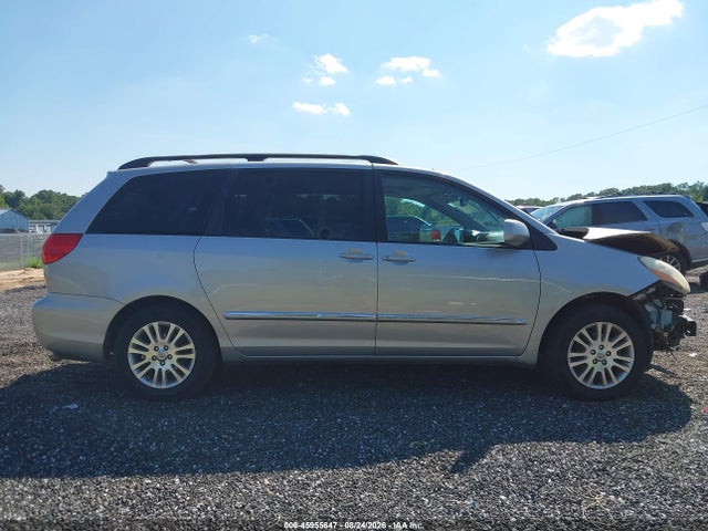 45955647 :رقم المزاد ، 5TDYK4CC8AS330283 vin ، 2010 Toyota Sienna Limited مزاد بيع