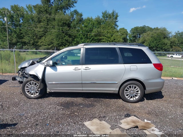 45955647 :رقم المزاد ، 5TDYK4CC8AS330283 vin ، 2010 Toyota Sienna Limited مزاد بيع
