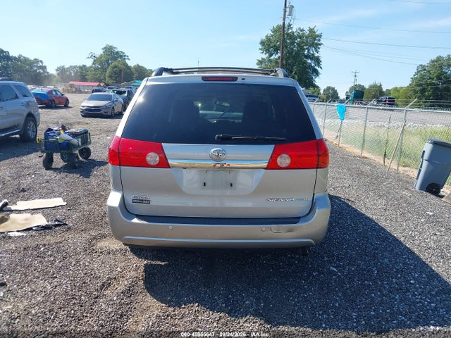 45955647 :رقم المزاد ، 5TDYK4CC8AS330283 vin ، 2010 Toyota Sienna Limited مزاد بيع