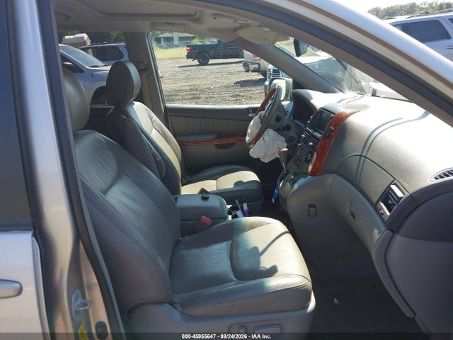 45955647 :رقم المزاد ، 5TDYK4CC8AS330283 vin ، 2010 Toyota Sienna Limited مزاد بيع