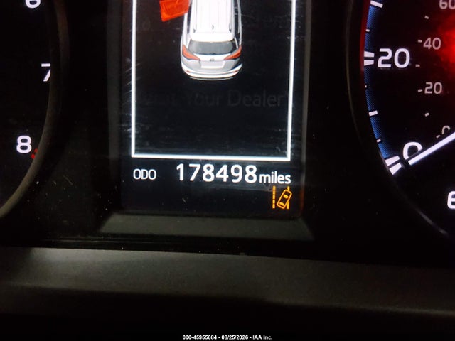 Toyota Rav4 Xle 2017 JTMRFREV5HJ118131 Image 15