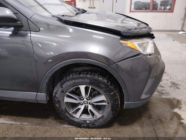 Toyota Rav4 Xle 2017 JTMRFREV5HJ118131 Image 18