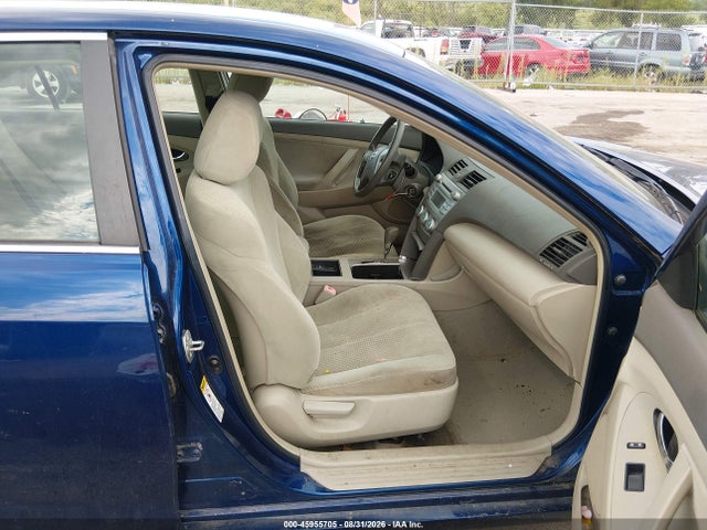2007 Toyota Camry Le მანქანა იყიდება აუქციონზე, vin: 4T4BE46K07R009425, აუქციონის ნომერი: 45955705