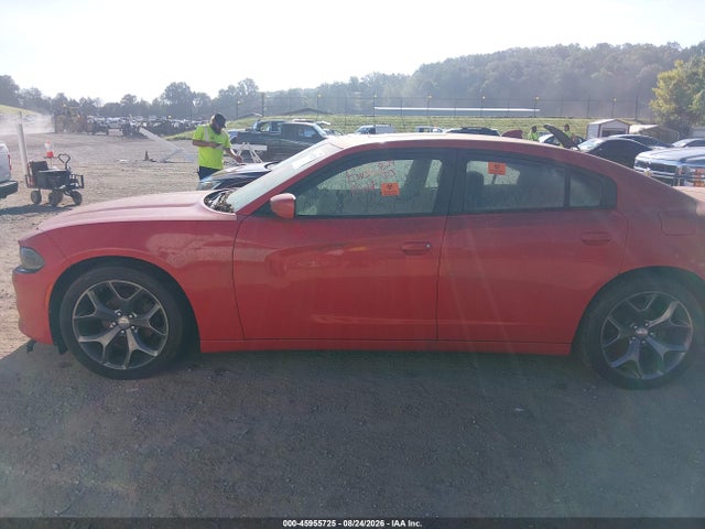 45955725 :رقم المزاد ، 2C3CDXHG9FH832327 vin ، 2015 Dodge Charger Sxt مزاد بيع