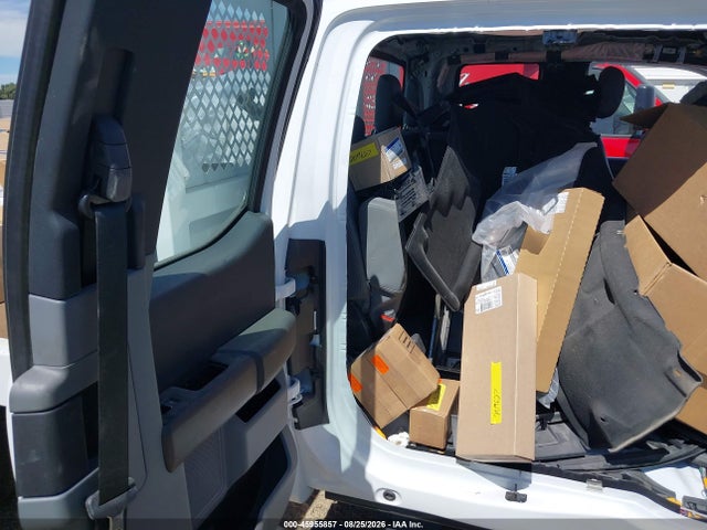 Ford F-350 Chassis Xl 2025 1FD8X3GN6SED07403 Image 6