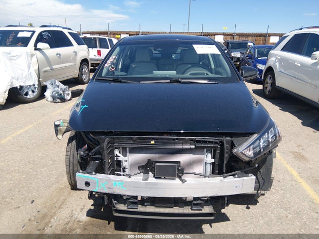 2021 Hyundai Ioniq Electric Limited მანქანა იყიდება აუქციონზე, vin: KMHC85LJ0MU077517, აუქციონის ნომერი: 45955865