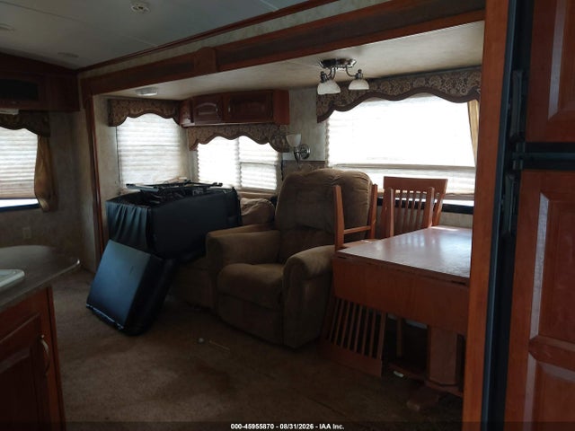 45955870 :رقم المزاد ، 4YDT32S28BV507973 vin ، 2011 Keystone Rv Other مزاد بيع