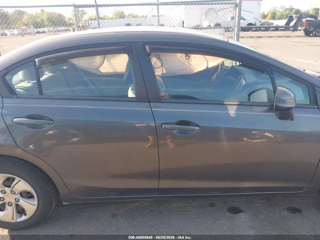 Продаж на аукціоні авто 2013 Honda Civic Lx, vin: 2HGFB2F51DH597102, номер лоту: 45955949