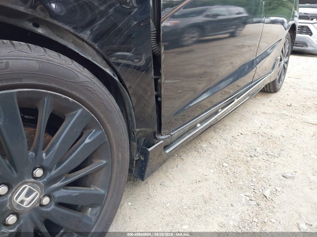 45955950 :رقم المزاد ، 3HGGK5H63JM710671 vin ، 2018 Honda Fit Sport مزاد بيع