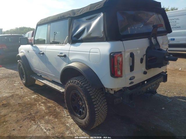 Продажа на аукционе авто 2023 Ford Bronco Wildtrak, vin: 1FMEE5DP6PLB63929, номер лота: 45955975